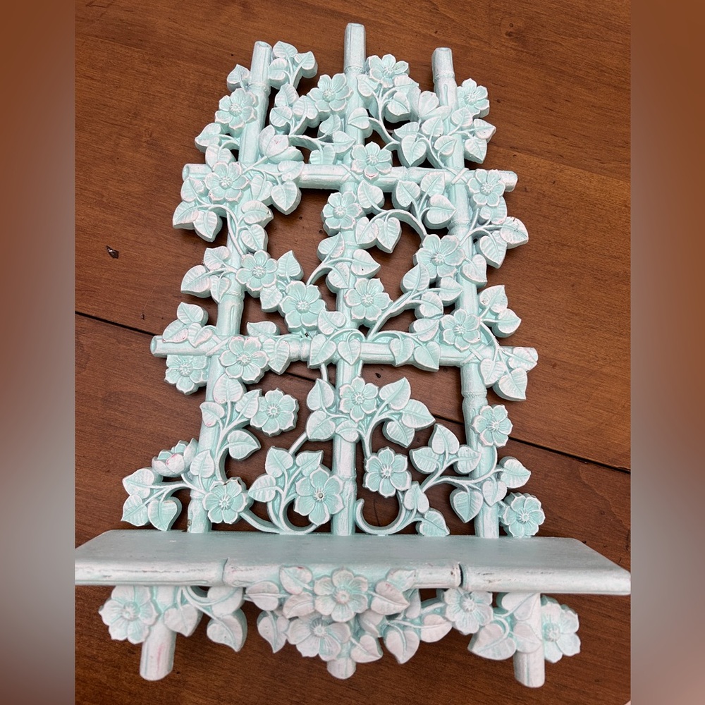 Homco  midcentury turquoise floral plastic trellis shelf 17”
